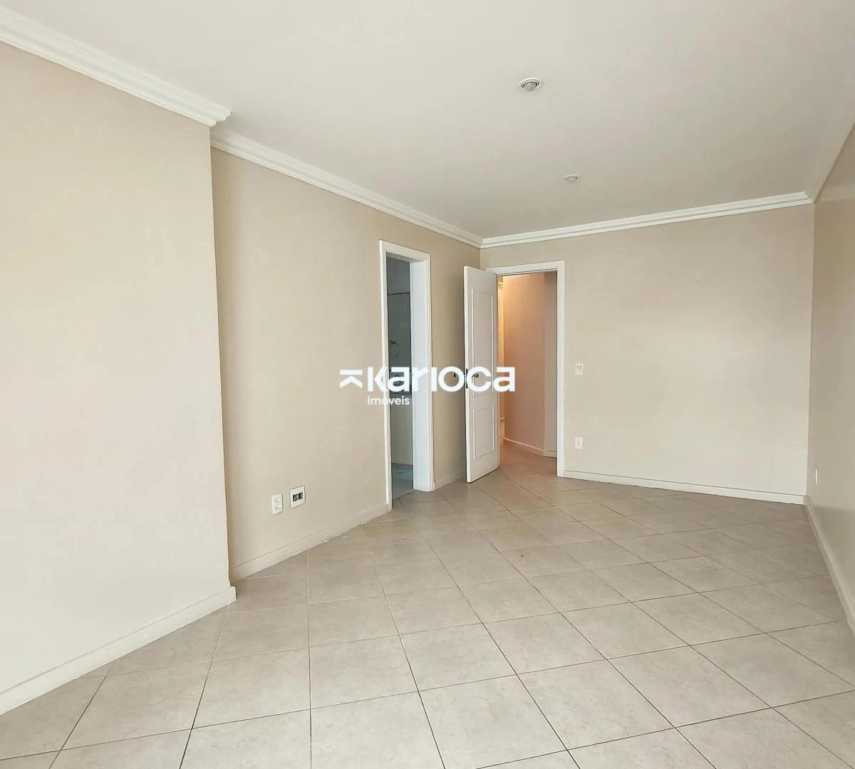 Apartment, 193 m², with a grill on the balcony — photo 17