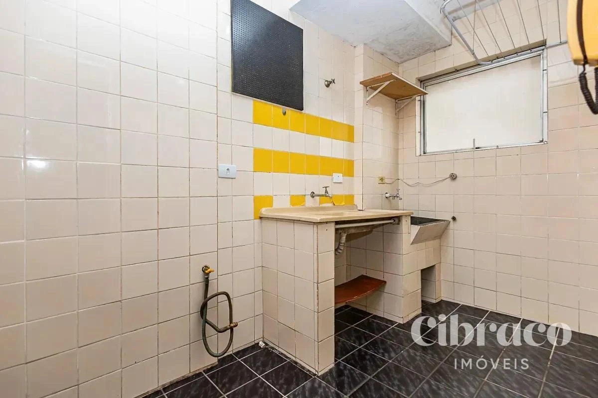 One-bedroom apartment with a washing machine in Curitiba — photo 4