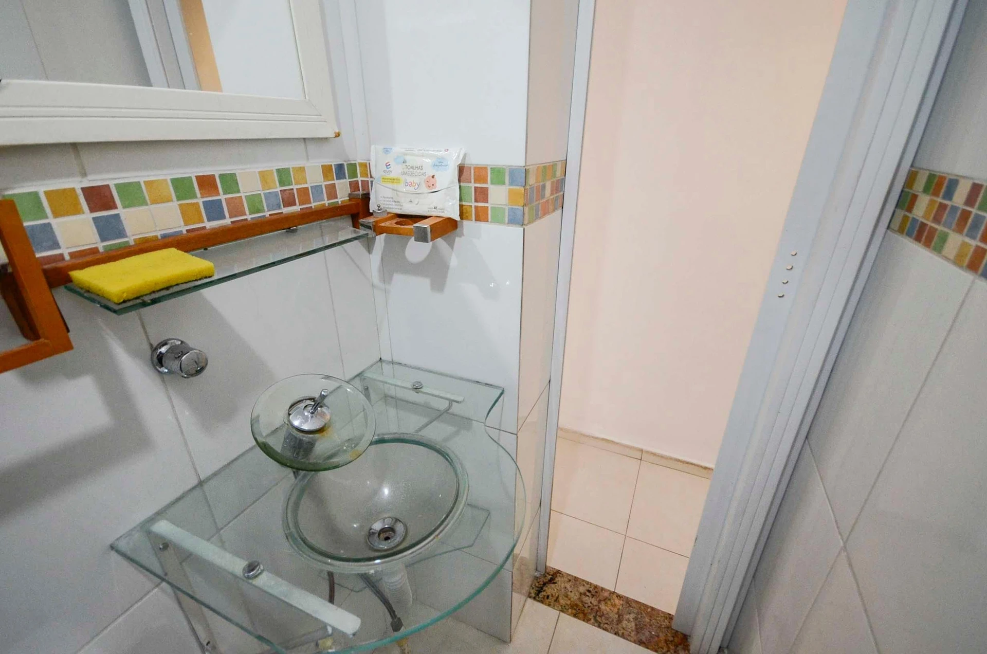 Furnished apartment, 65 m², with a jacuzzi — photo 31