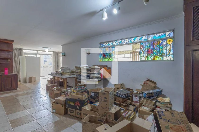 Apartamento com 4 quartos, cozinha com fogão a gás e varanda — photo 12