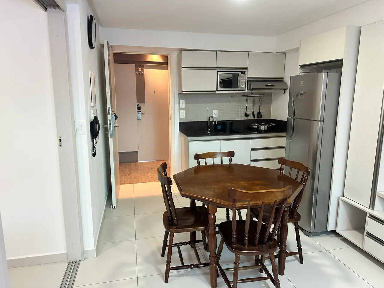 Furnished 38 m² apartment with 1 bedroom, 7th floor — photo 3