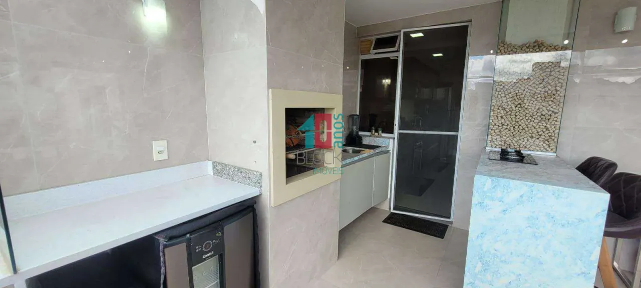 Apartamento mobiliado com 3 quartos e 4 banheiros — photo 5