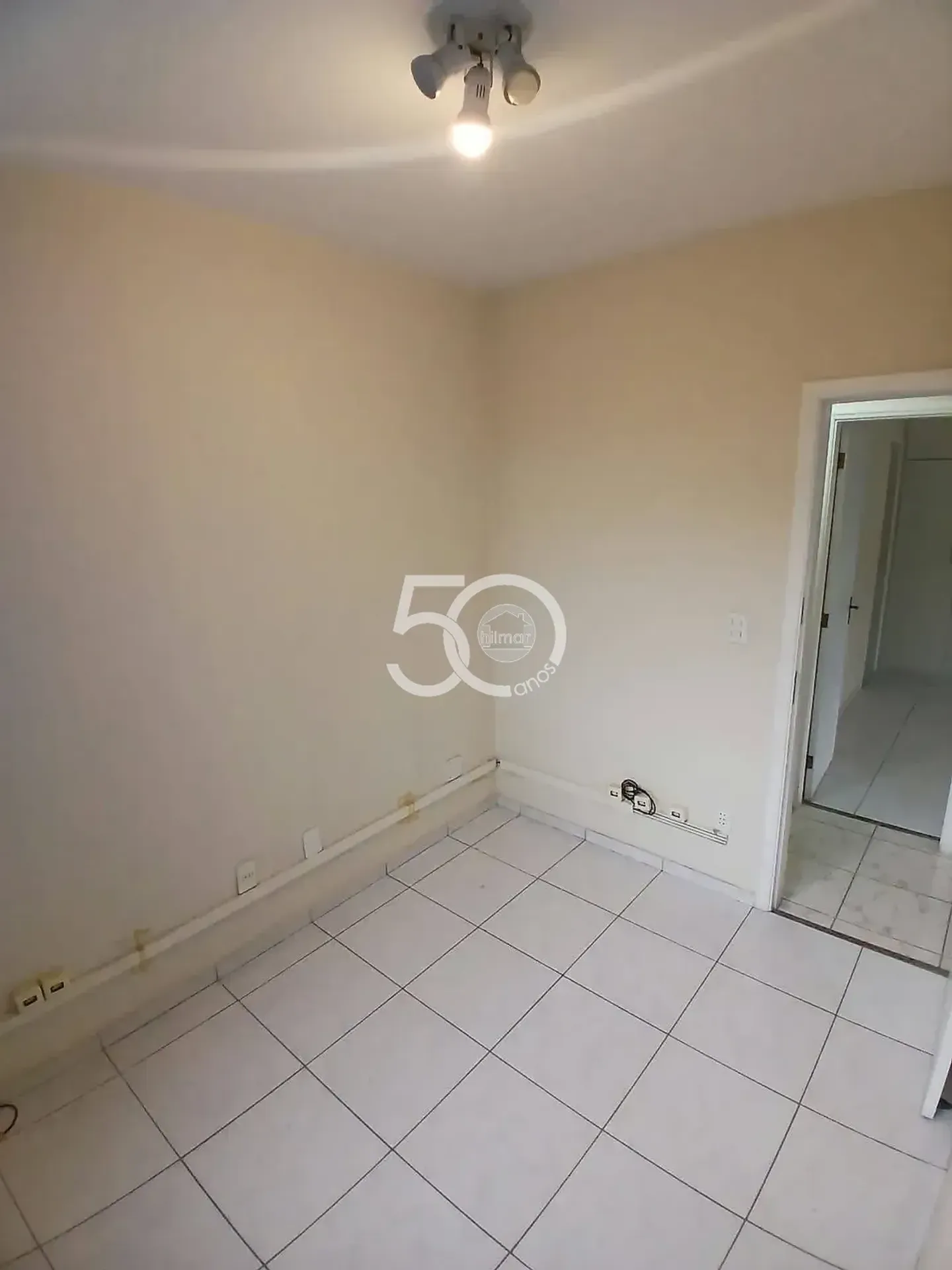98 m² apartment with 3 bedrooms and 2 garage spaces — photo 26