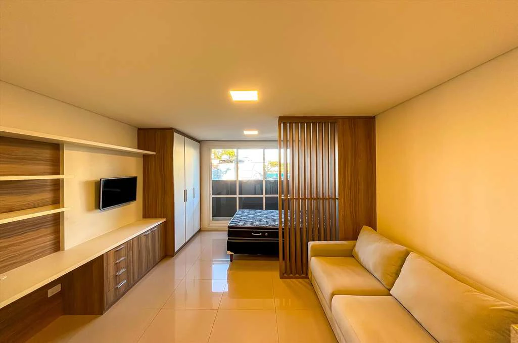 Меблированная квартира с 1 спальней 42 м² без парковки