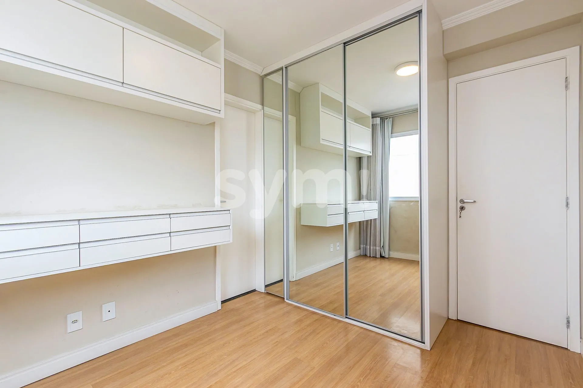 Apartment, 68 m², with wood or laminate floors — photo 21