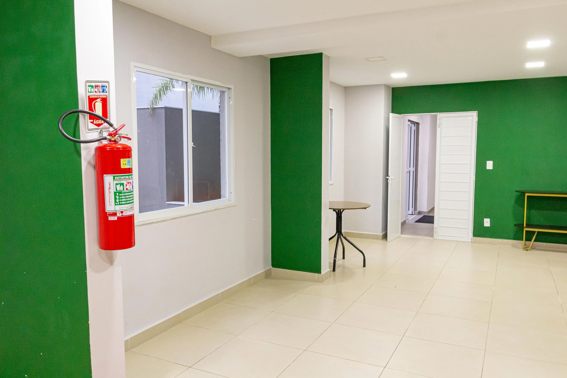 Apartamento para alugar com 2 quartos e varanda — photo 89