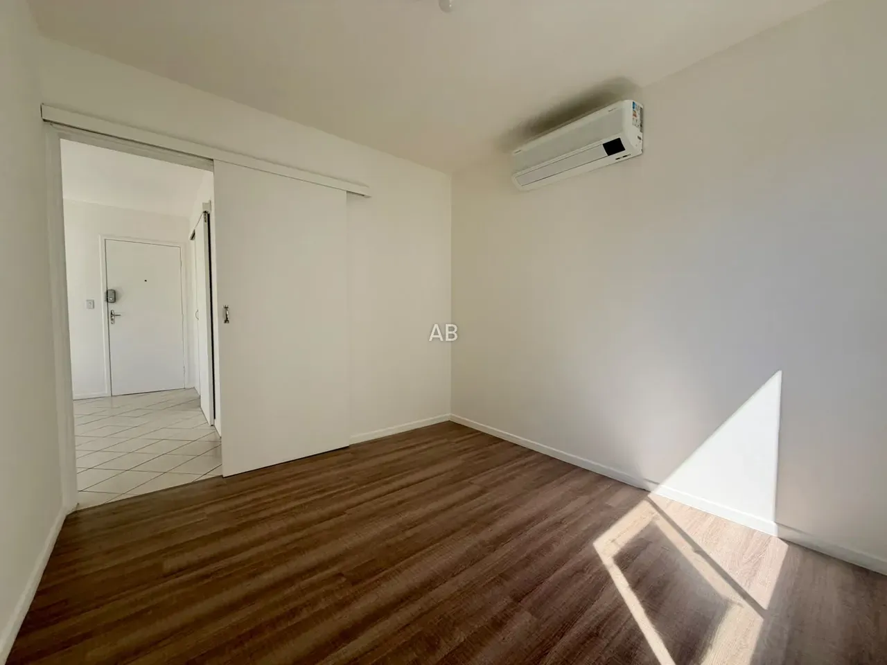 Apartamento para locação com cozinha a gás e 2 quartos — photo 3