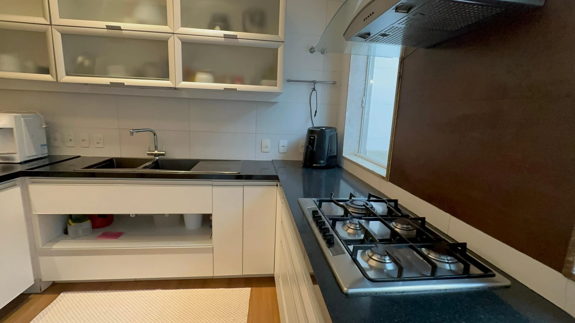 Furnished house, 360 m², with a walk-in closet — photo 58