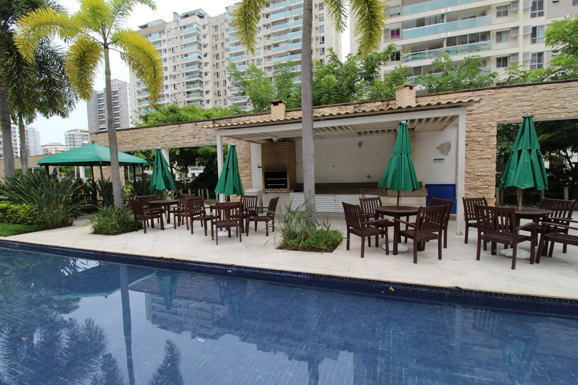 Apartment with 3 bedrooms and 2 bathrooms plus balcony — photo 48