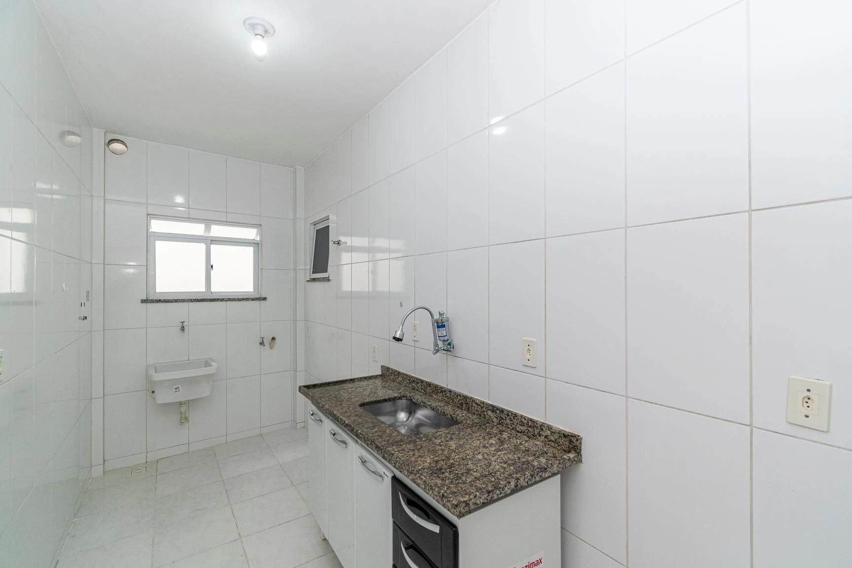 Washing machine in a 2-bedroom apartment, 68 m² — photo 2