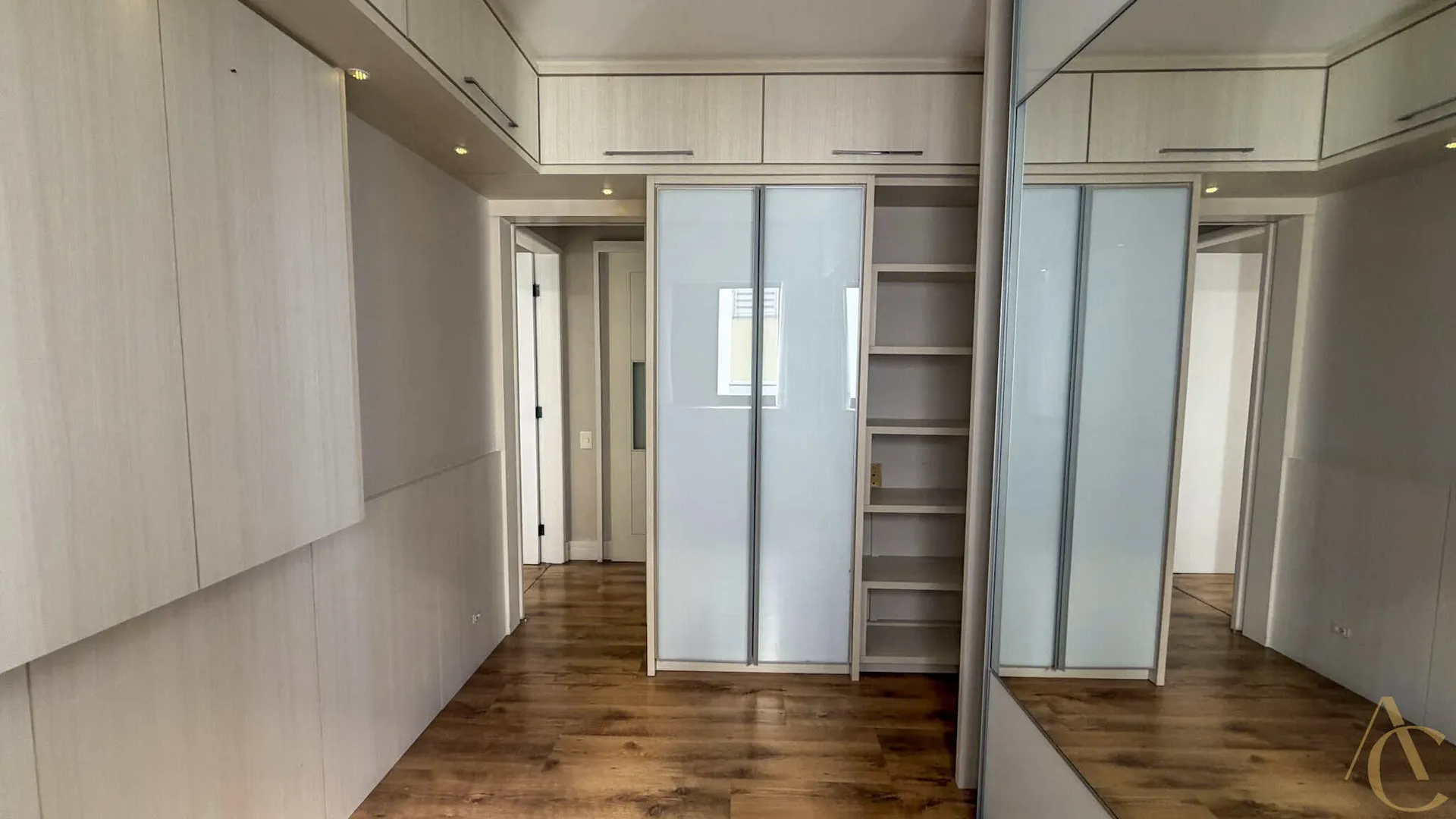 Apartamento amueblado de 115 m² con 3 habitaciones y suite — photo 28