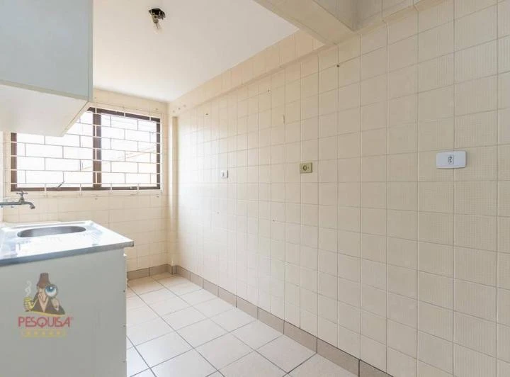 1-bedroom apartment with a laundry area — photo 8