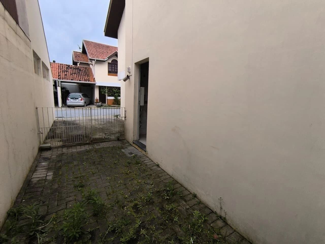 3-bedroom house with a walk-in closet in Curitiba