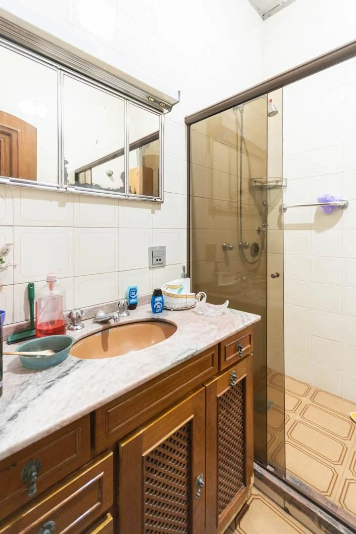 House with 3 bedrooms, 1 en-suite and 2 parking spaces — photo 43