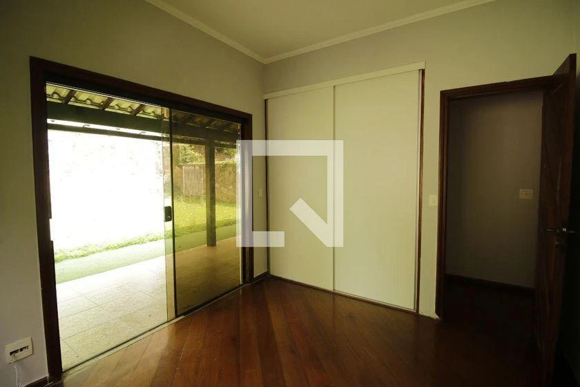 Casa de 700 m² com 3 quartos e 4 banheiros — photo 22