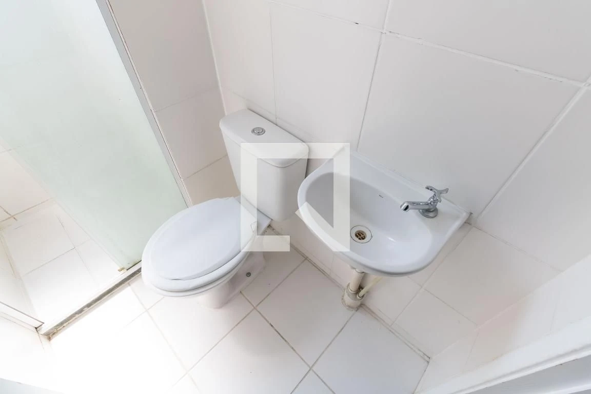 Unfurnished 2-bedroom apartment with 1 bath and parking — photo 9
