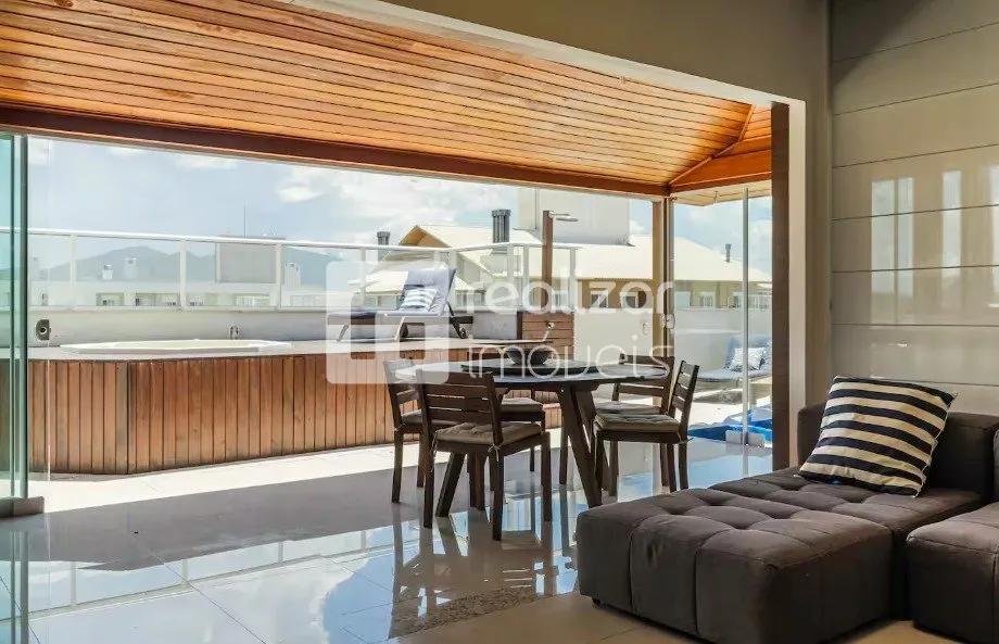 Penthouse amueblado de 3 dormitorios con agua — photo 11