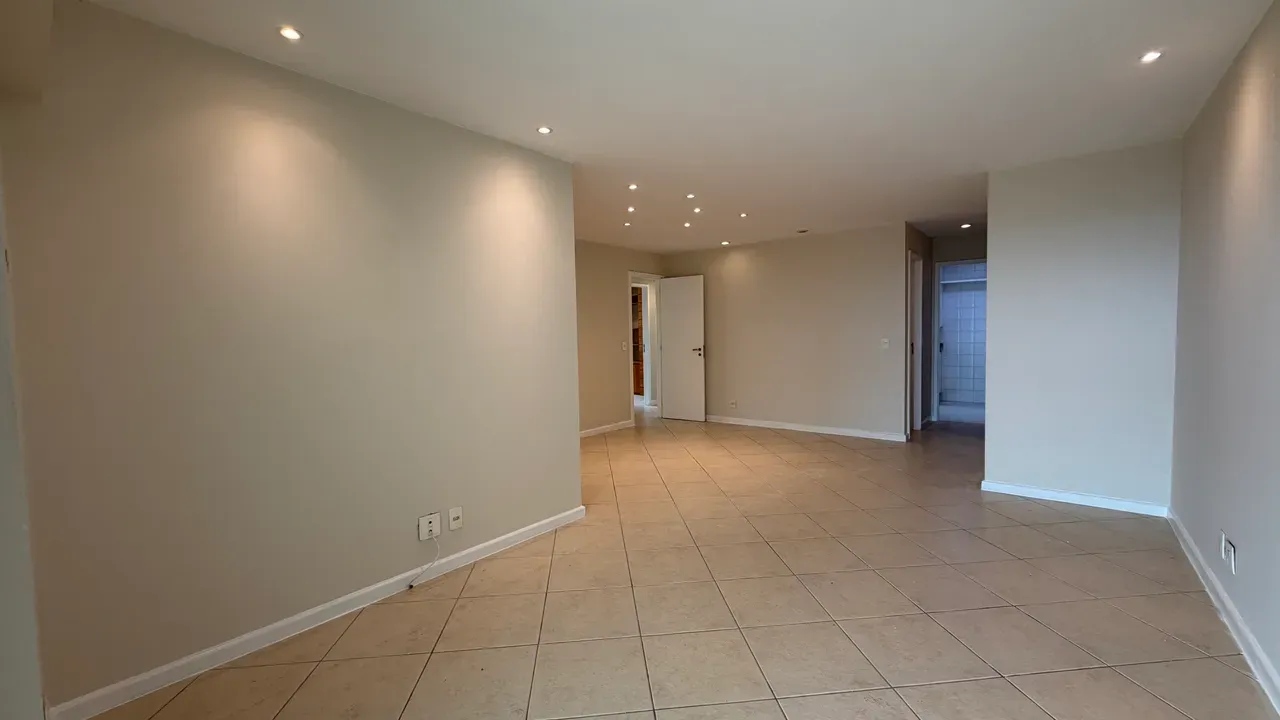122 m² apartment with 3 bedrooms and garden views — photo 24