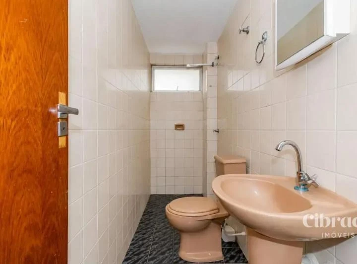 1-bedroom apartment with electric shower in bathroom — photo 4