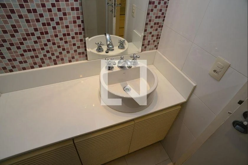 3-bedroom apartment with a water view — photo 26