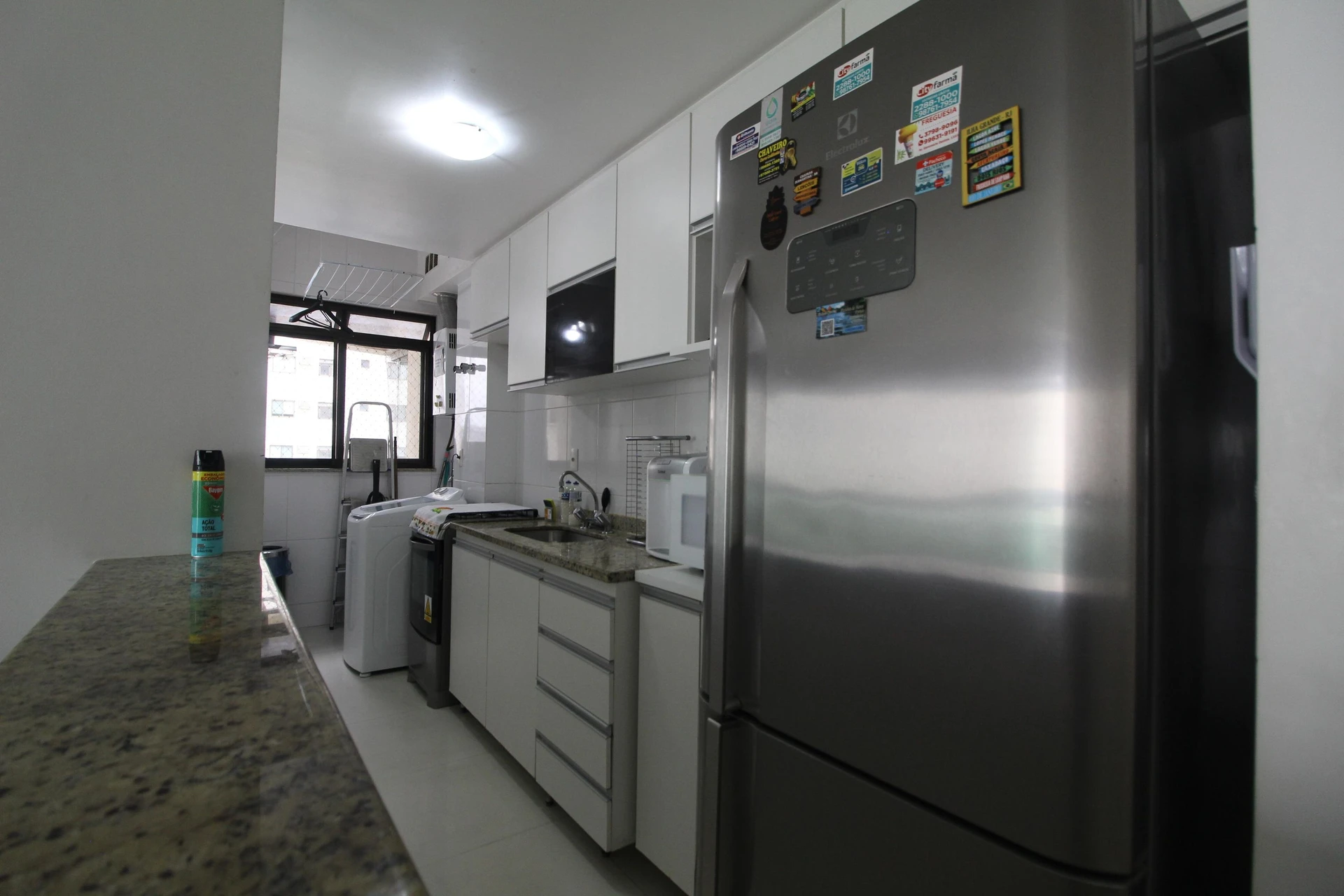 Glass-enclosed balcony in a 3-bedroom apartment, 77 m² — photo 12