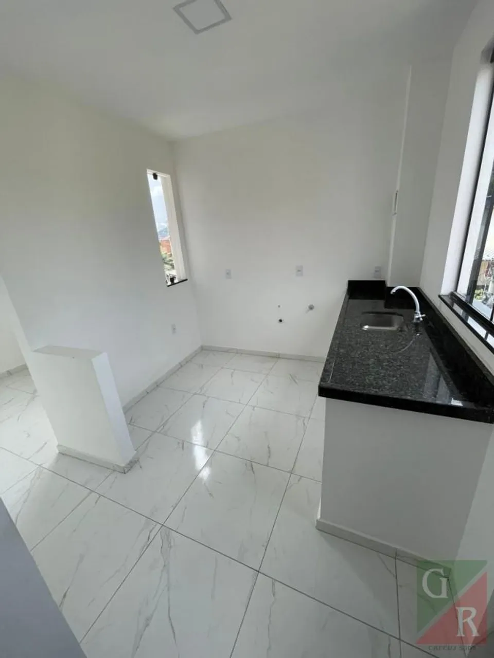Rental apartment with no parking, 2 bedrooms and 1 bathroom — photo 2