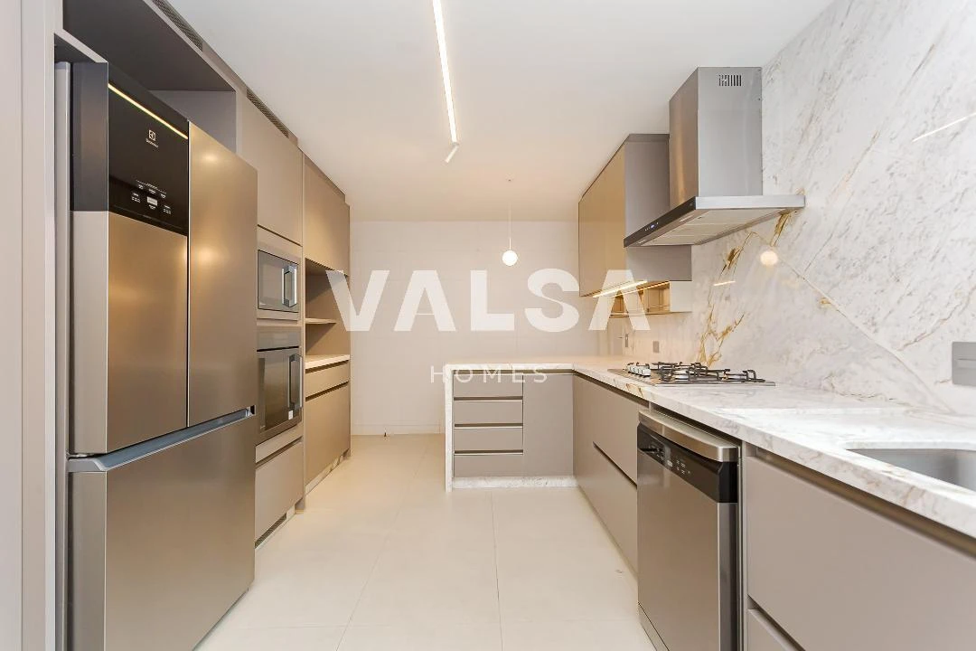 4-bedroom apartment with 4 en-suite bathrooms and 4 parking — photo 21