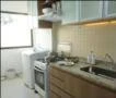 Apartamento com 2 quartos, 1 banheiro e cozinha fechada