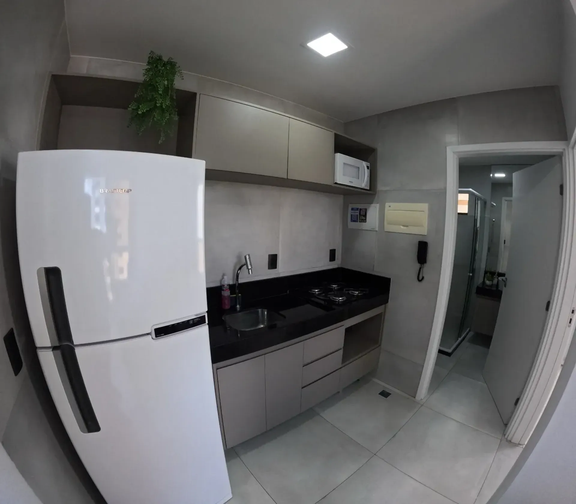 Квартира 31 м² з панорамними вікнами та видом на воду — photo 11