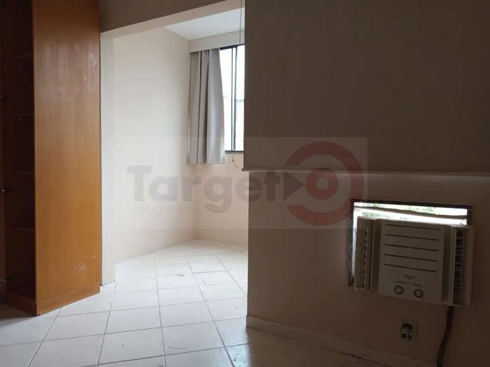 Home office in a 4-bedroom apartment, 230 m² — photo 25