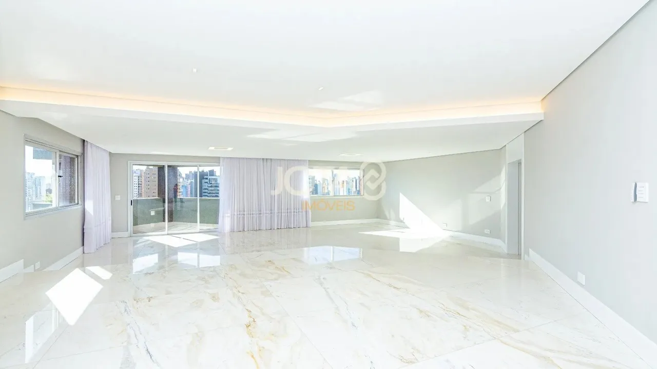 4-bedroom apartment with 607 m² and 4 parking spots — photo 5
