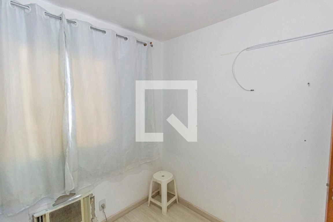 2-bedroom apartment in a building with a gym — photo 43