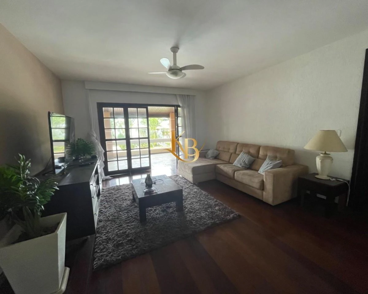 Мебльований будинок з 5 спальнями і 1050 м² — photo 12
