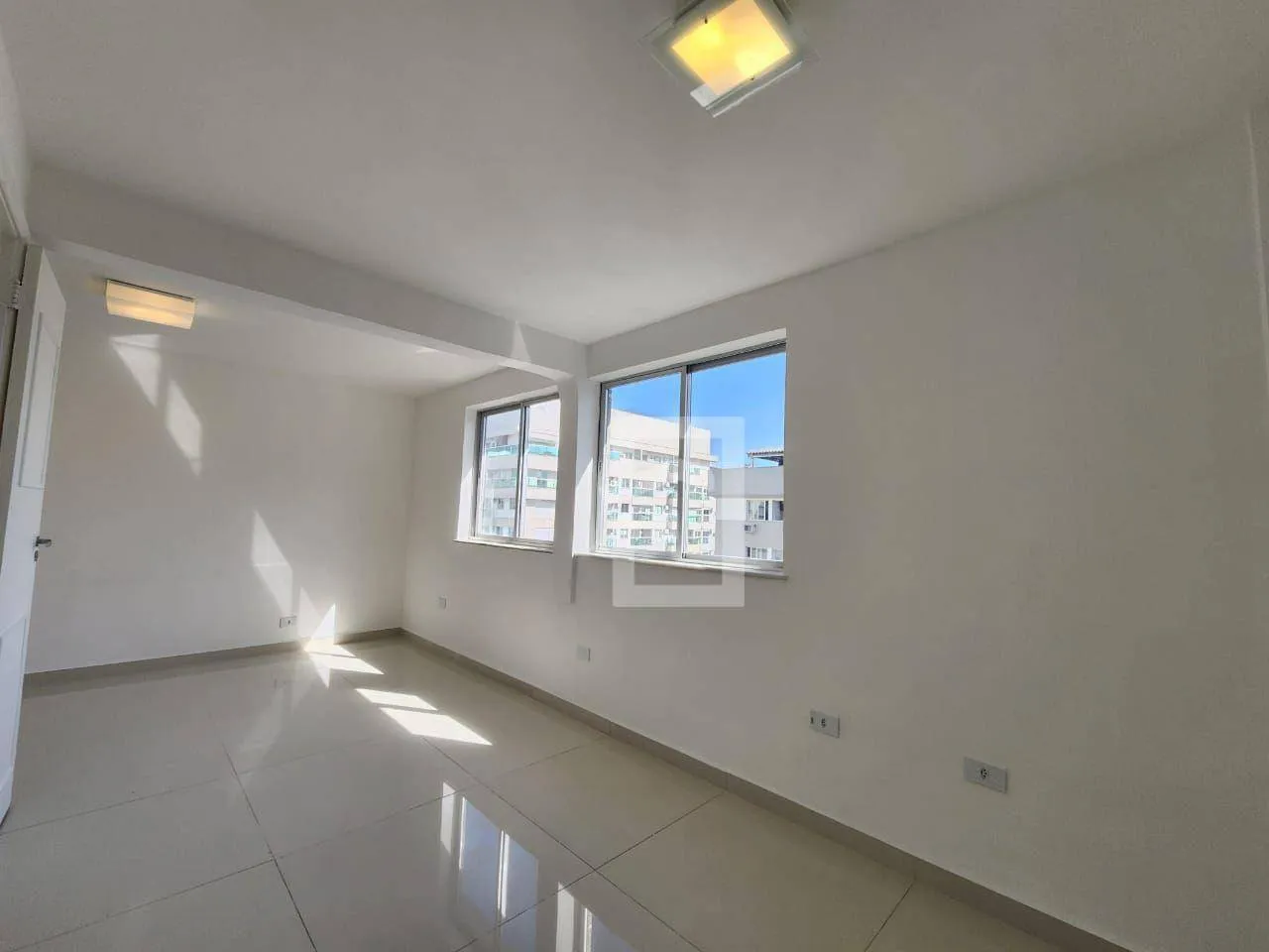 Duplex penthouse with 2 bedrooms and 4 bathrooms, 197 m² — photo 11