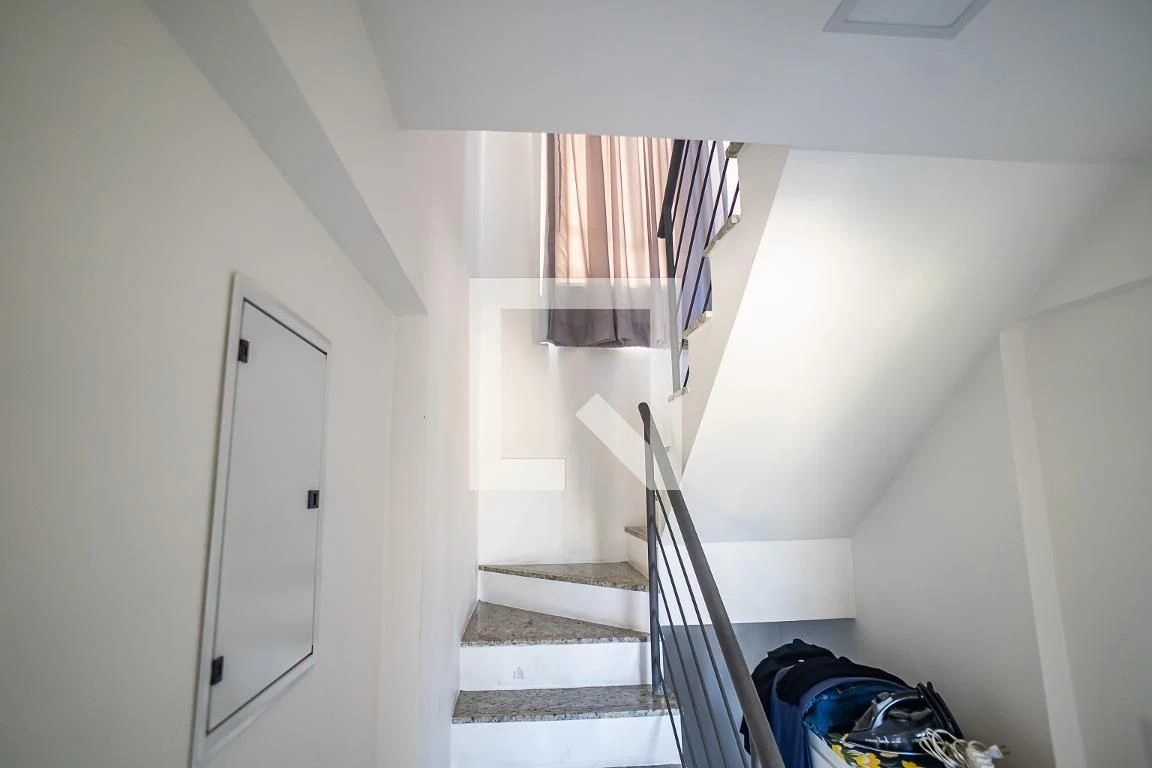 Casa mobiliada, 120 m², com janelas do piso ao teto — photo 54