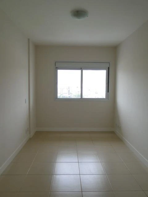 Балкон с грилем и 2 спальни: квартира 69 м² — photo 14
