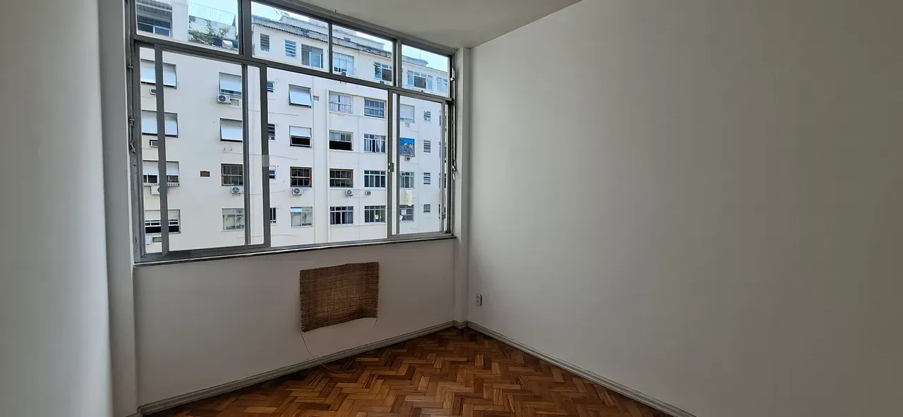 Apartment on the 7th floor with wood or laminate floors — photo 5