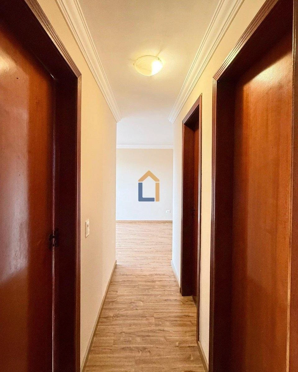 3-bedroom apartment with a washing machine in Curitiba — photo 17