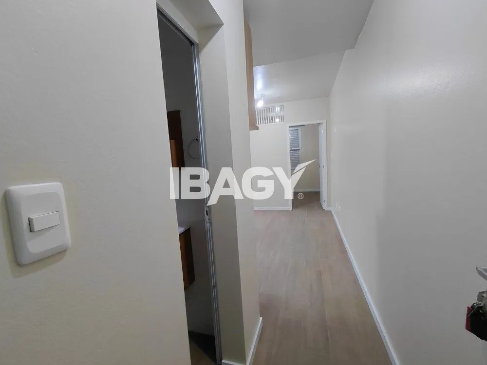 Apartamento de 1 dormitorio sin amueblar con cocina compacta — photo 9