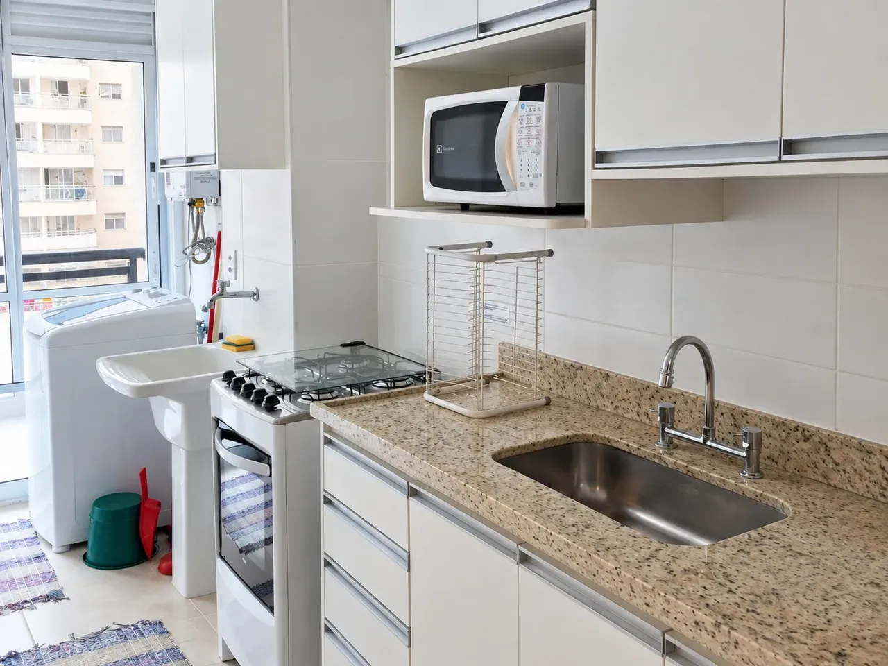 2-bedroom apartment with a washing machine in Rio de Janeiro — photo 7