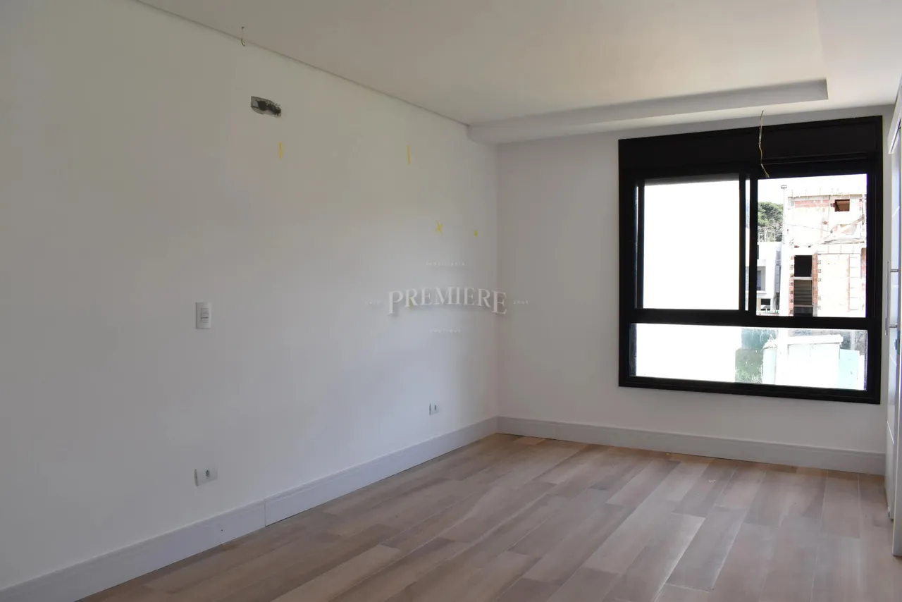 House with 3 en-suite bedrooms and private BBQ — photo 10