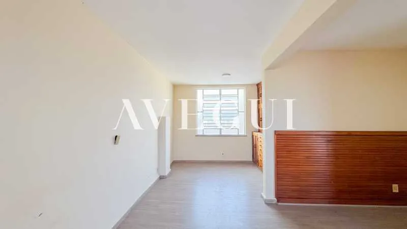 Unfurnished apartment with 4 bedrooms and floor-to-ceiling windows — photo 7