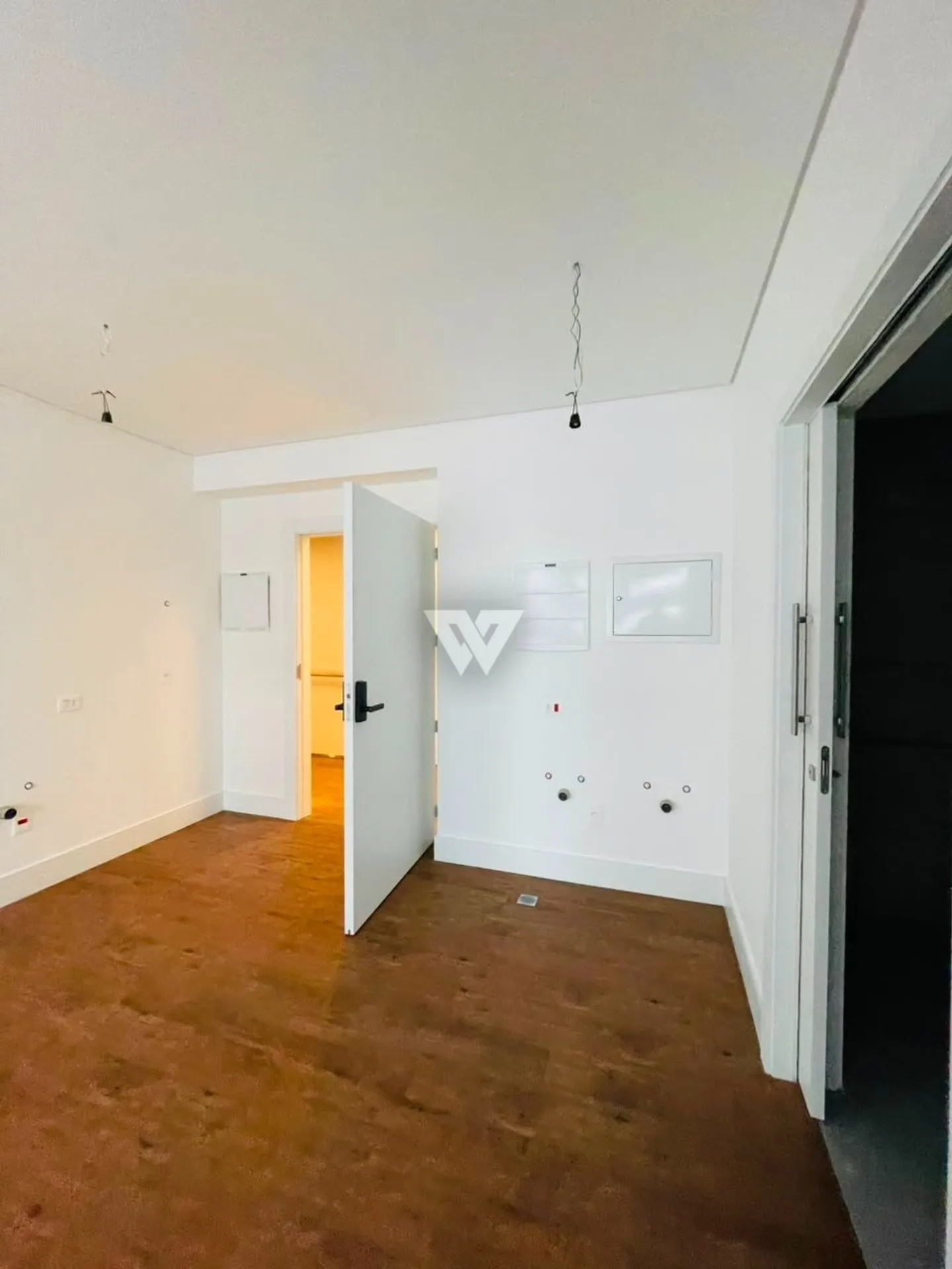 Apartment, 42 m², with a glass-enclosed balcony — photo 16