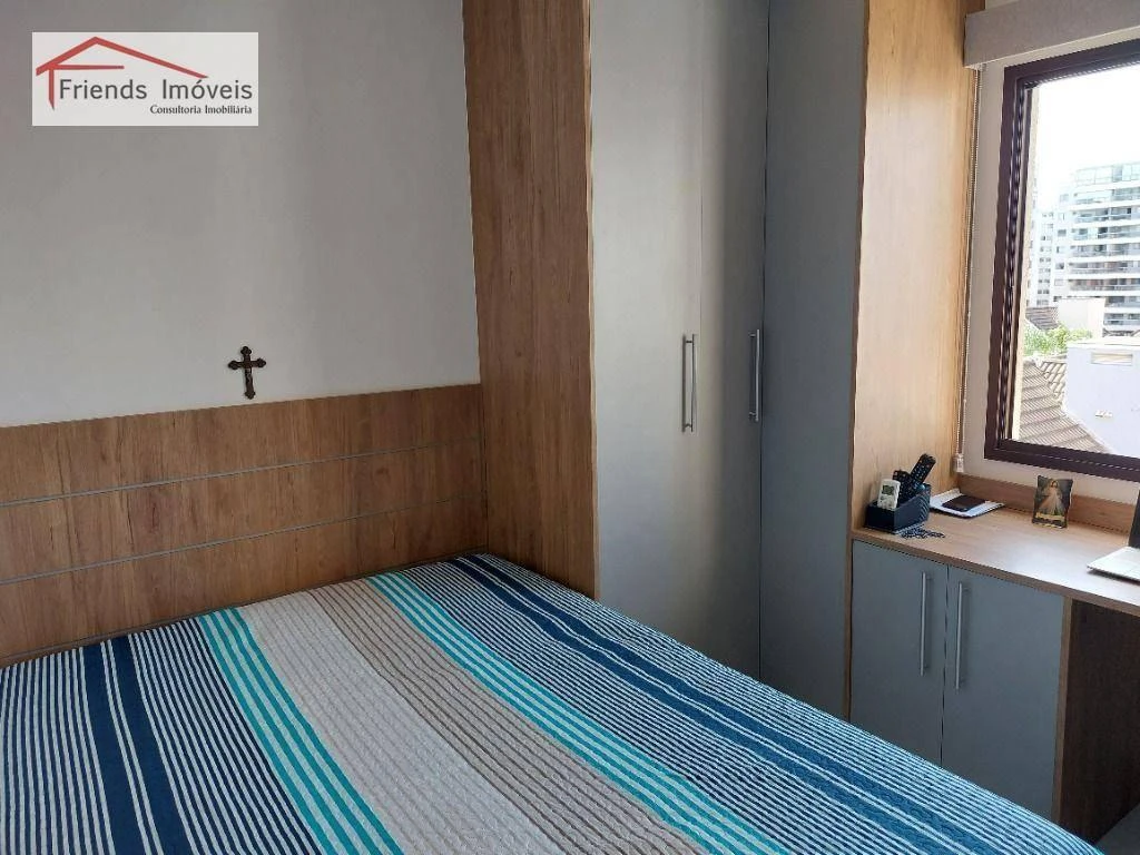 4-bedroom apartment in a building with a sauna — photo 37