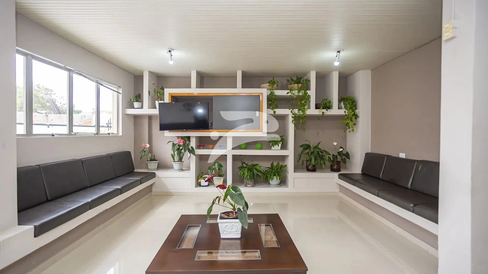Apartamento de 2 quartos com 56 m² e cozinha separada — photo 6