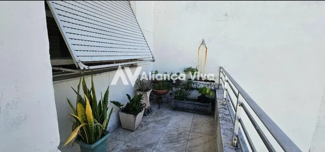 Apartamento mobiliado com 5 quartos e cozinha com fogão a gás — photo 7