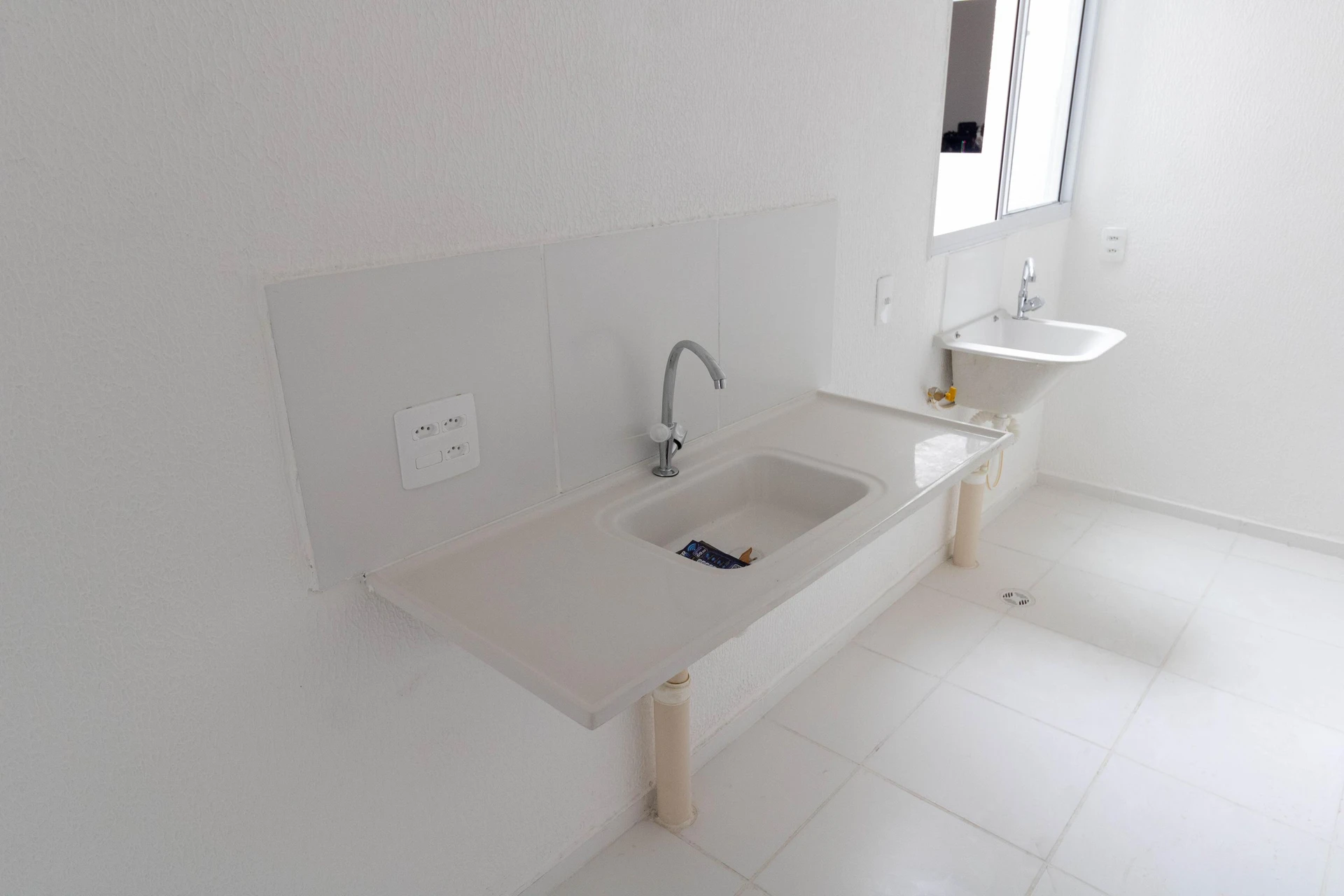 2-bedroom apartment with a washing machine — photo 3