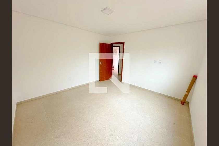 4-bedroom house, 3 with their own bathrooms, 194 m² — photo 30