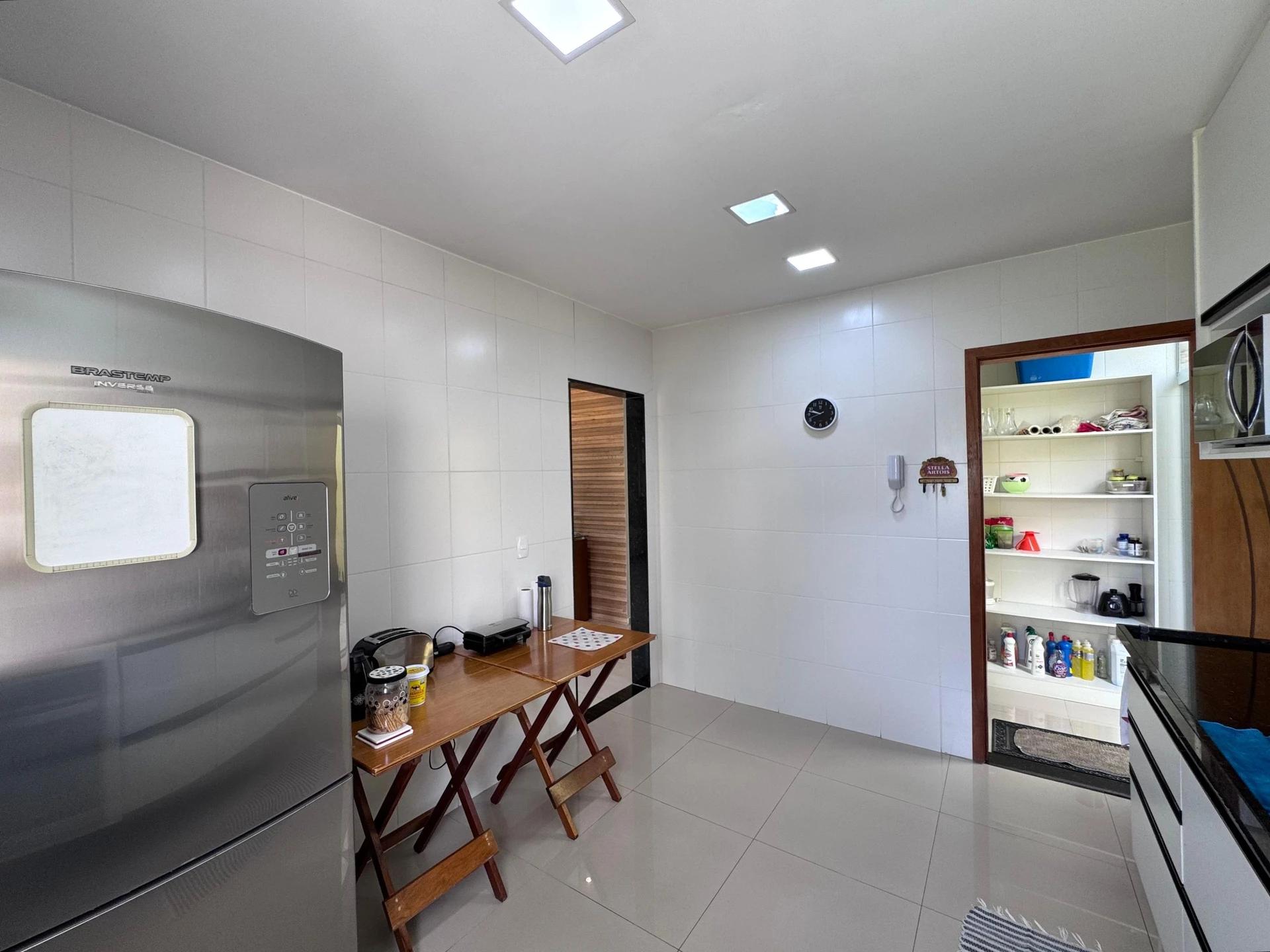 Furnished 4-bedroom apartment with a private garden