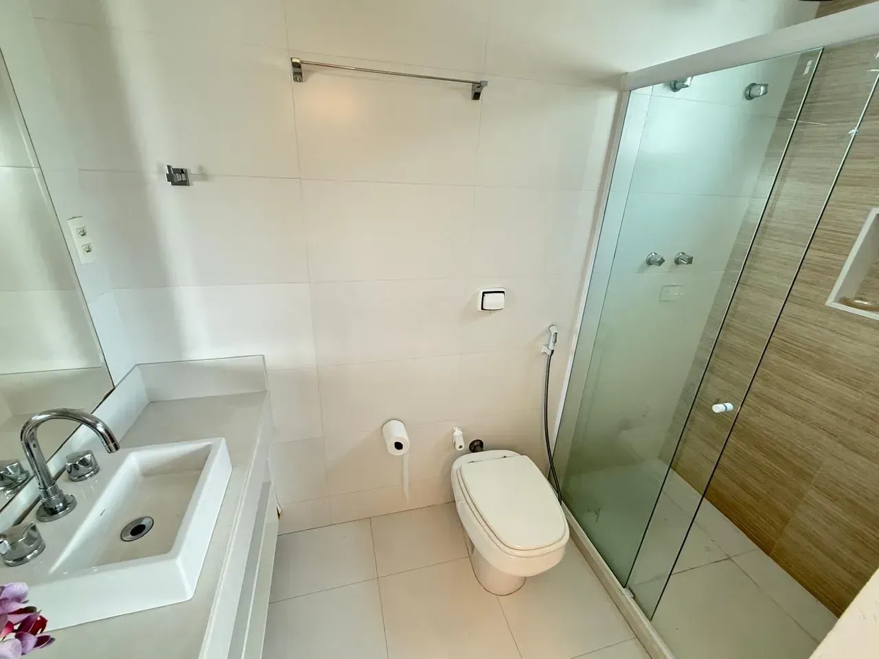 Apartamento mobiliado com 4 quartos e 5 banheiros — photo 19